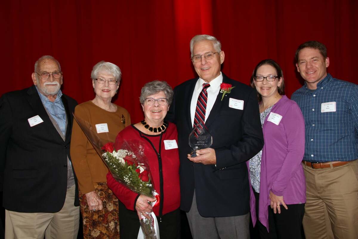 Ken ‘64 and Kathy Baier and family.